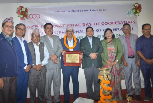 राष्ट्रिय सहकारी महासंघद्वारा बडालसहित विभिन्न व्यक्तित्व तथा संघ/संस्था पुरस्कृत