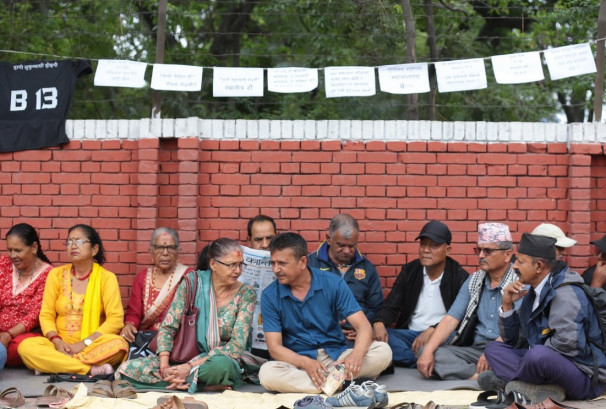 सट्टाभर्ना सम्झौता कार्यान्वयन नभएको आरोप, तिलगङ्गा बस्ती हटाइएपछि पशुपति कोषविरुद्ध प्रदर्शन