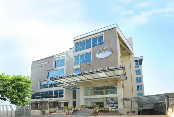 जेनजी आन्दोलनका पीडित बीमितलाई हिमालयन एभरेस्टद्वारा झण्डै २२ करोड भुक्तानी