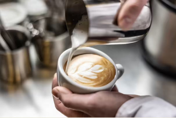 सुनभन्दा ठूलो उछाल ! अमेरिकामा कफी पिउनु अब अत्यधिक महंगो