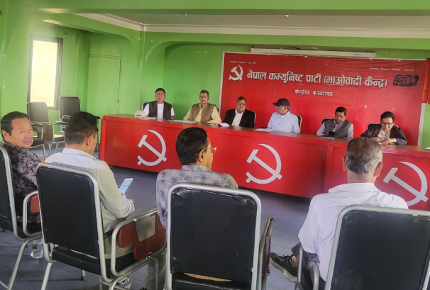 प्रचण्डको प्रस्ताव : केन्द्रीयदेखि तल्लो तहसम्म सबै संरचना विघटन गर्ने तयारी