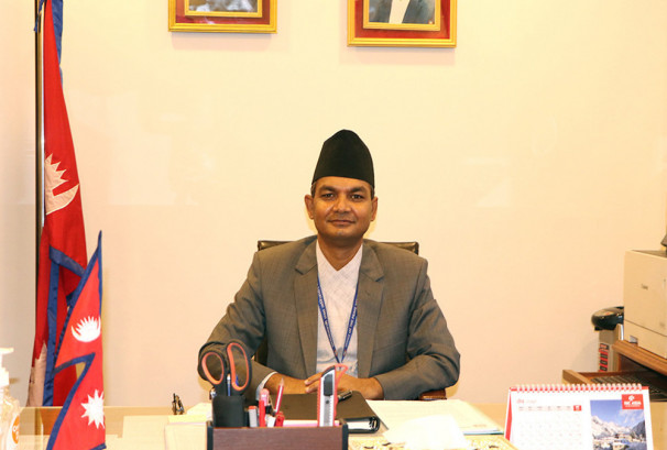 राजदूत बन्न प्रधानमन्त्रीलाई ‘म्यासेज’ गर्ने सचिव पुष्करमाथि सम्पत्ति शुद्धीकरणको छानबिन