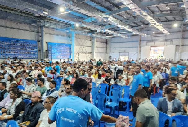 चितवनमा रास्वपा महाधिवेशनमा निर्वाचन प्रक्रिया तीव्र, ९९ केन्द्रीय सदस्यका लागि ४०० उम्मेदवार मैदानमा