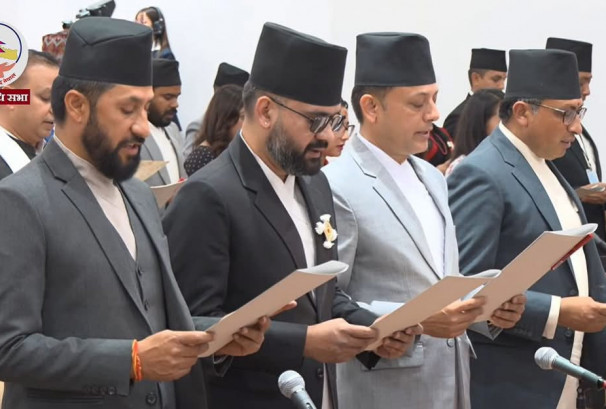 सपथ लिन जाँदा बालेनले किन लगाए मृत्युको बाटो छेक्ने कवच ?