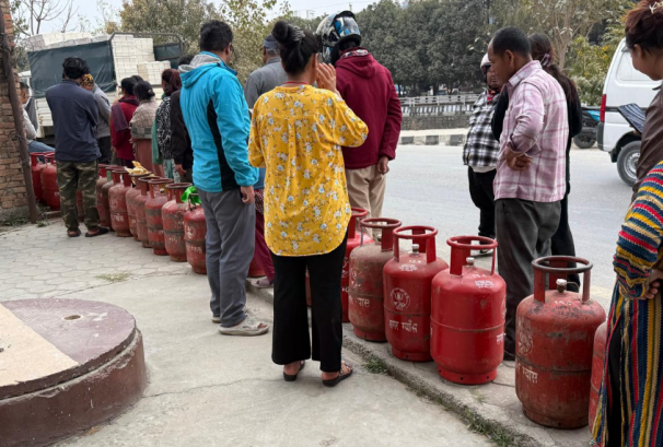 बढी मूल्य लिने ग्यास उद्योगी र बिक्रेतालाई कारबाही गर्न महासंघको माग