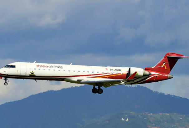 धनगढीबाट काठमाडौं उडेको श्री एयरलाइन्सको विमानको इञ्जिन फेल, भैरहवामा आकस्मिक अवतरण