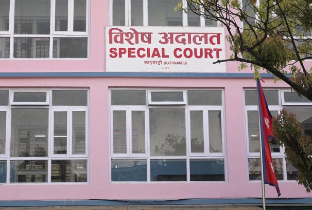 गायक अमात्‍यको जग्गा किर्ते प्रकरणमा ८ जनालाई कैद सजाय