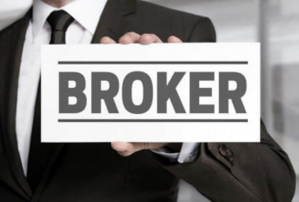 शीर्ष ८ ब्रोकरबाट उच्च बिक्री चाप, कुनबाट कति ?