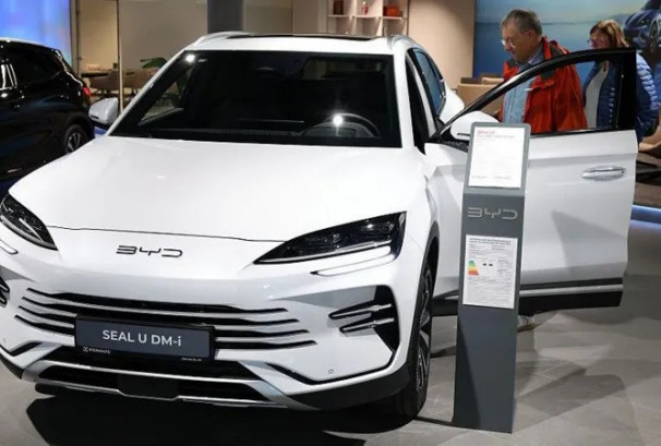 विश्वकै सबैभन्दा ठूलो विद्युतीय सवारी निर्माता बन्ने दिशामा चीनको बीवाईडी