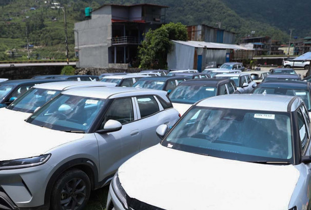 कोरोला नाकाबाट भित्रिएका ६४९ ईभीमा कैफियत नदेखिएको निष्कर्ष