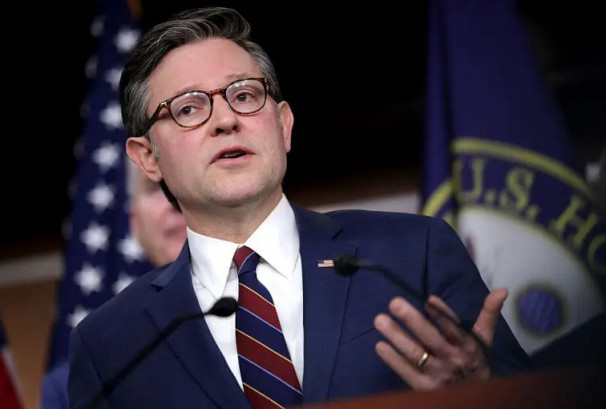 ग्रीनल्यान्डमा सैन्य हस्तक्षेपको सम्भावना न्यून, कूटनीतिक माध्यम नै उपयुक्तः अमेरिकी सभामुख