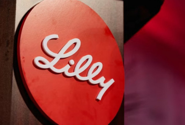 इली लिली बन्यो १ ट्रिलियन डलर बजार पूँजीकरण पुग्ने पहिलो फर्मा कम्पनी, मोटोपनाको औषधिले व्यवसायमा उछाल