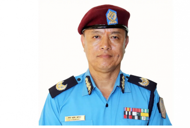 निवर्तमान आईजीपी खापुङलाई विदेश भ्रमण र उपत्यका छाड्न रोक