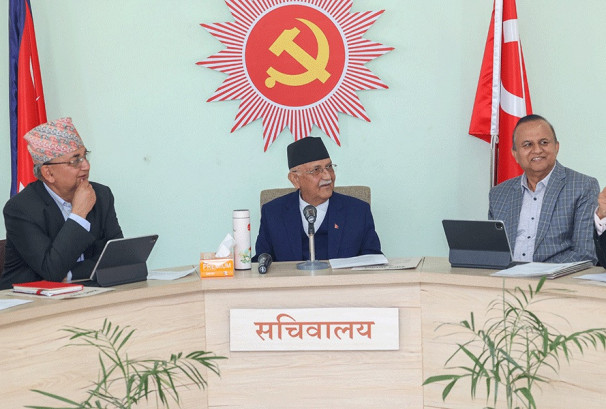 प्रचण्ड र पूर्वराजाप्रति क्रूद्ध एमाले: सचिवालय बैठकले दियो यस्तो चेतावनी