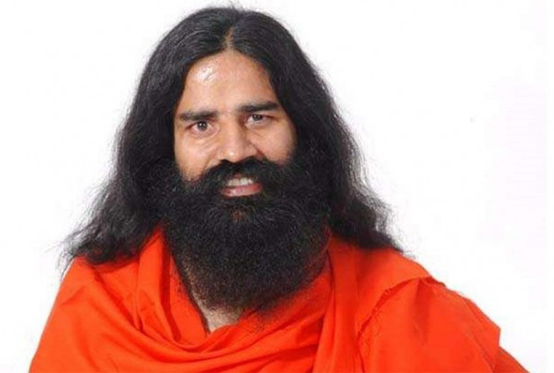 भारतमा बाबा रामदेवको कम्पनीले रोक्यो १४ उत्पादनको बिक्री