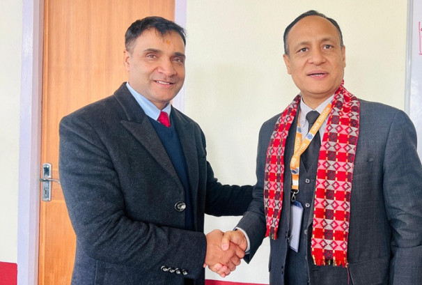 मेरोमाइक्रोफाइनान्सको अध्यक्षमा पाँडे पुनः नियुक्त, राष्ट्र बैंकबाट सपथ ग्रहण