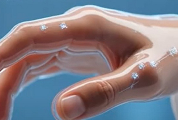 चीनमा वैज्ञानिकहरूले विकास गरे ‘इलेक्ट्रोनिक स्किन’, रोबोटले अब स्पर्शसँगै पीडा पनि महसुस गर्ने