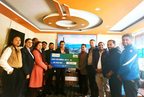 सानिमा रिलायन्स लाईफद्वारा इलाम नगरपालिकाको पहिरो प्रभावित क्षेत्रलाई आर्थिक सहयोग