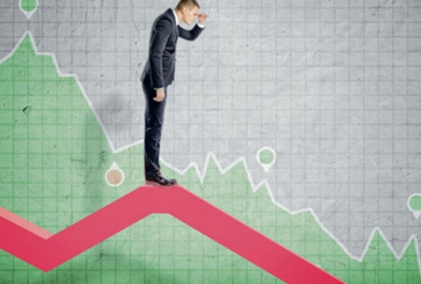 सेयरबजारमा उच्च अंकको गिरावट, विज्ञ भन्छन्, ‘सम्पत्ति शुद्धीकरण अनुसन्धानको विषयले लगानीकर्ता तर्सिए'