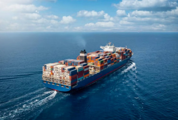 इरान–खाडी तनाव चर्किँदा प्रमुख समुद्री बीमाकर्ताद्वारा ‘वार रिस्क’ कभर रद्द