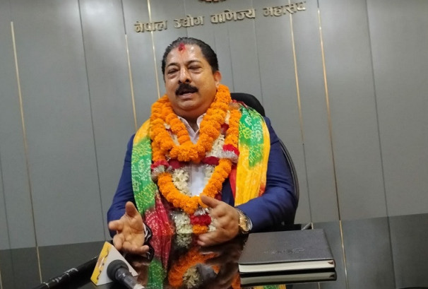 एफएनसीसीआईका नयाँ अध्यक्ष श्रेष्ठले सम्हाले जिम्मेवारी, नवनिर्वाचित पदाधिकारीले समेत लिए शपथ