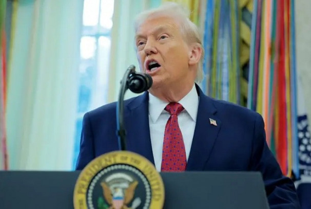 ट्रम्पद्वारा भेनेजुएला आवतजावत गर्ने प्रतिबन्धित तेल ट्याङ्करमाथि नाकाबन्दी गर्ने आदेश