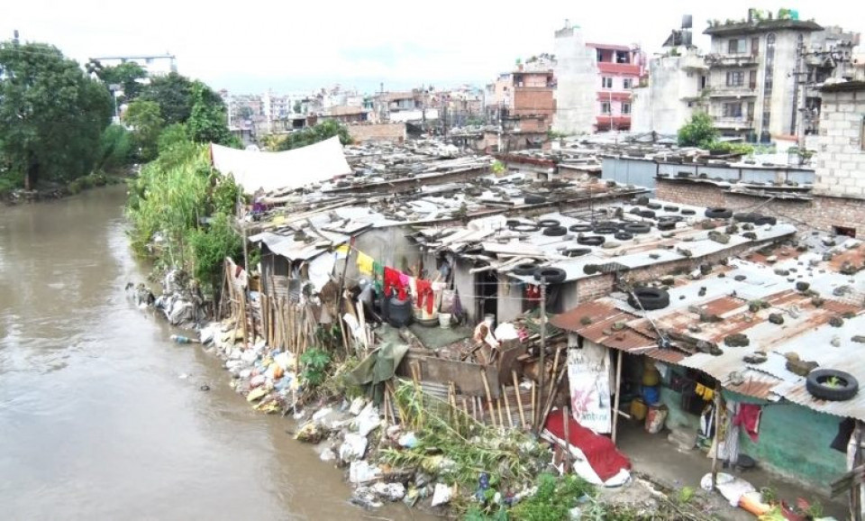 काठमाण्डौ नदीकिनाराका सुकुम्वासीलाई गृहजिल्ला फर्काउँदै सरकार