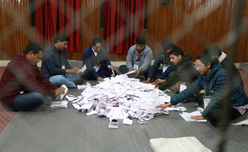 मतदाताले एमाले, कांग्रेस र नेकपालाई बराबरी स्थानमा राखे, प्रारम्भिक मतपरिणामको संकेत