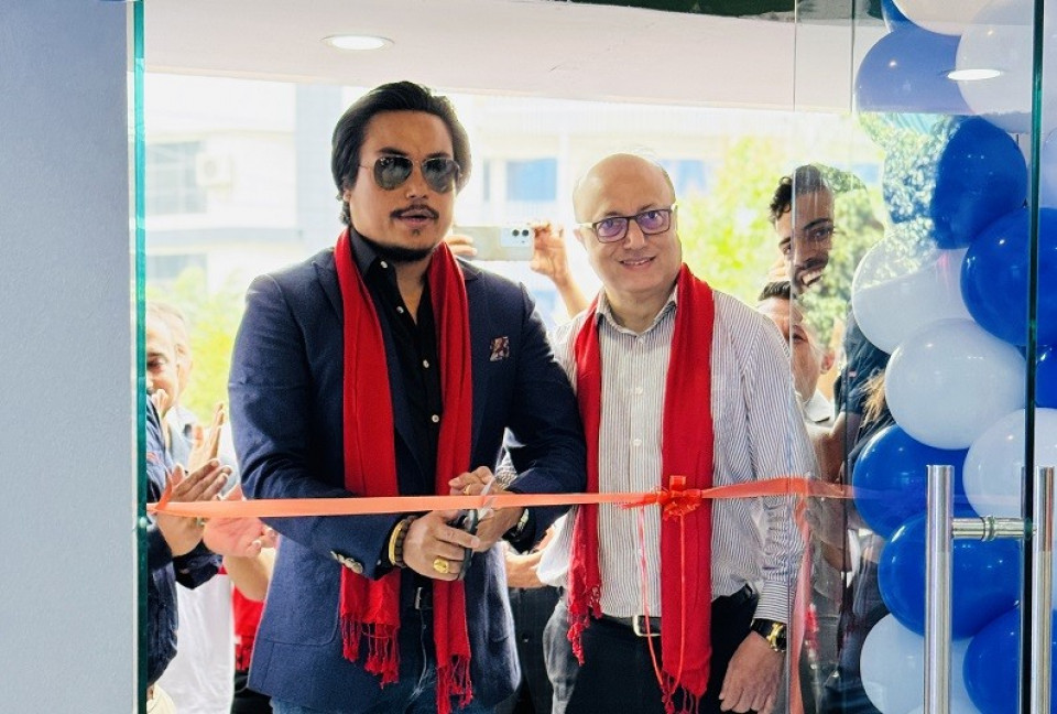 सान्भी अटोलिङ्कले नयाँ बानेश्वरमा उद्घाटन गर्यो टीभीएसको नयाँ शोरुम