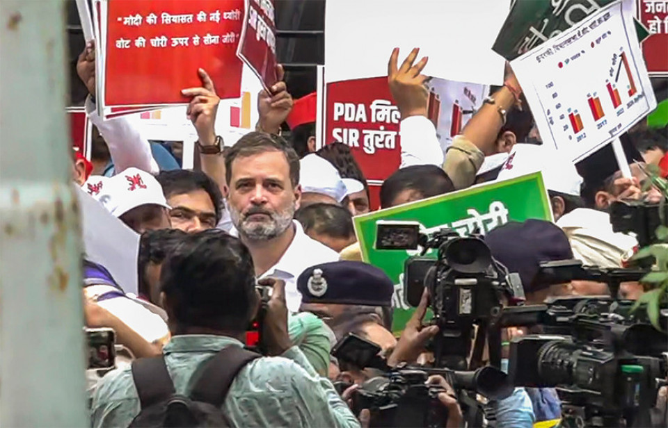 विरोध प्रदर्शनका क्रममा पक्राउ परेका राहुल गान्धी रिहा
