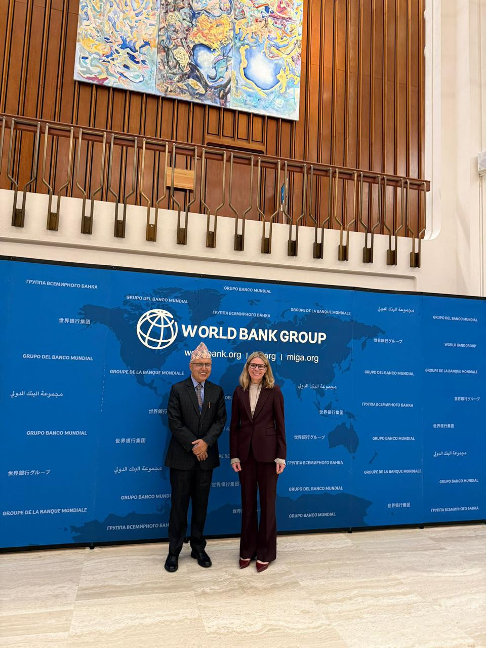 अर्थमन्त्री खनालको वासिङटन डीसीमा विश्व बैंक र आईएमएफ अधिकारीहरूसँग भेटवार्ता, के-के भयो कुराकानी ?