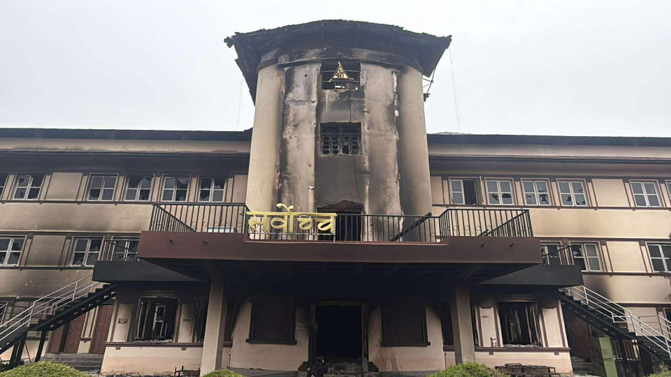 प्रतिनिधिसभा विघटनविरुद्धको रिटमा सर्वोच्चद्वारा कारण-देखाऊ आदेश जारी