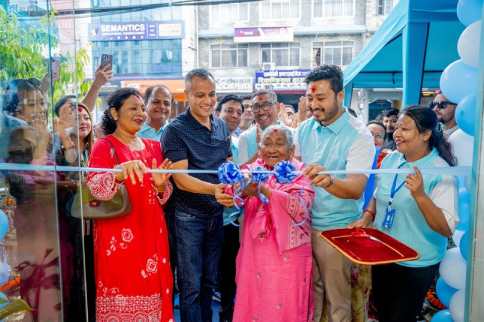 पोखरामा बजाज चेतक ईभीको विस्तार