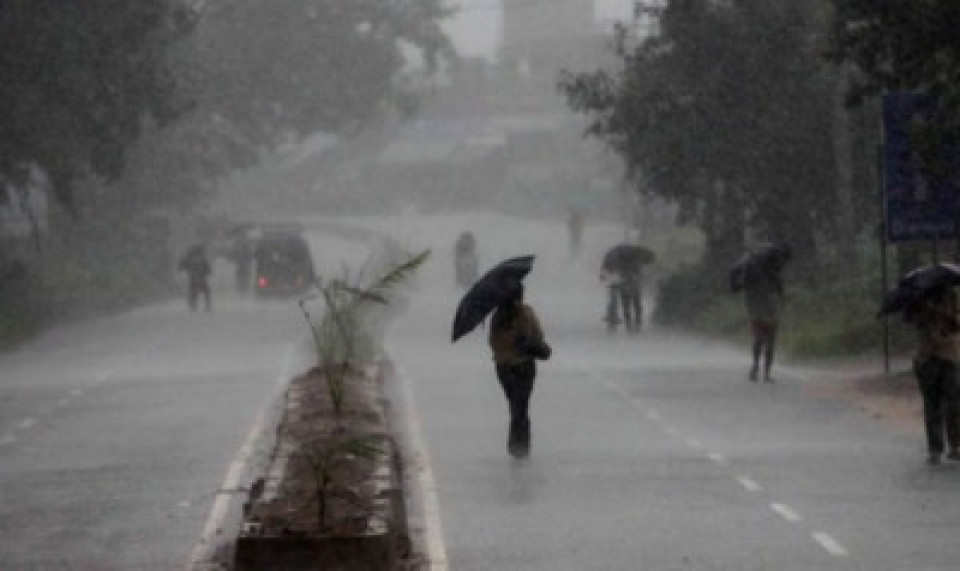 आज यी स्थानमा हावाहुरीसहित वर्षाको सम्भावना