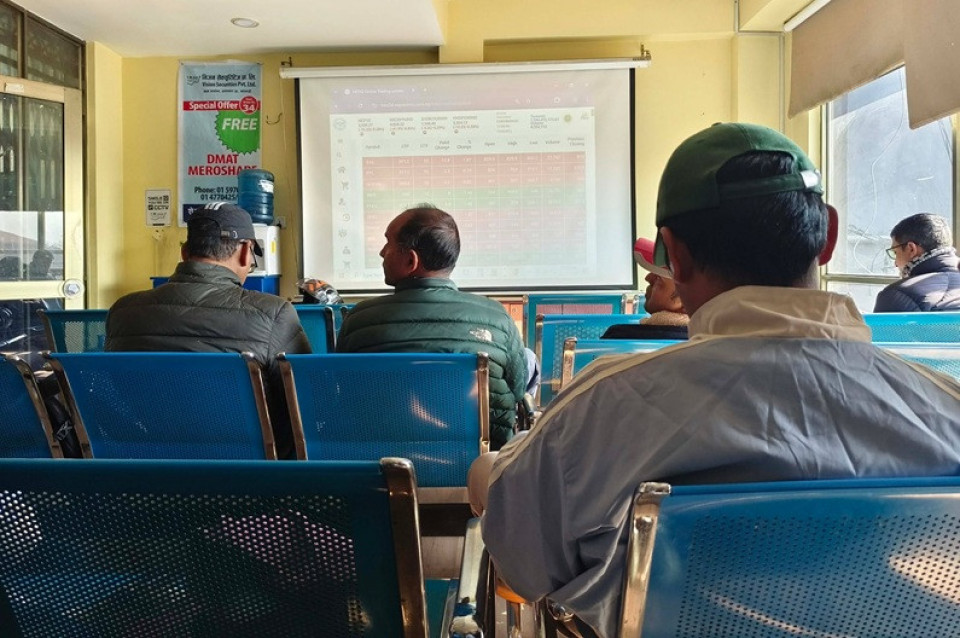 ग्राउण्ड जिरो: लगानीकर्तामा दिपेन्द्र अग्रवाल पक्राउबारे बहस, बोर्डले अन्यको फाइल पनि खोल्ने कुराले लगानीकर्ता त्रसित