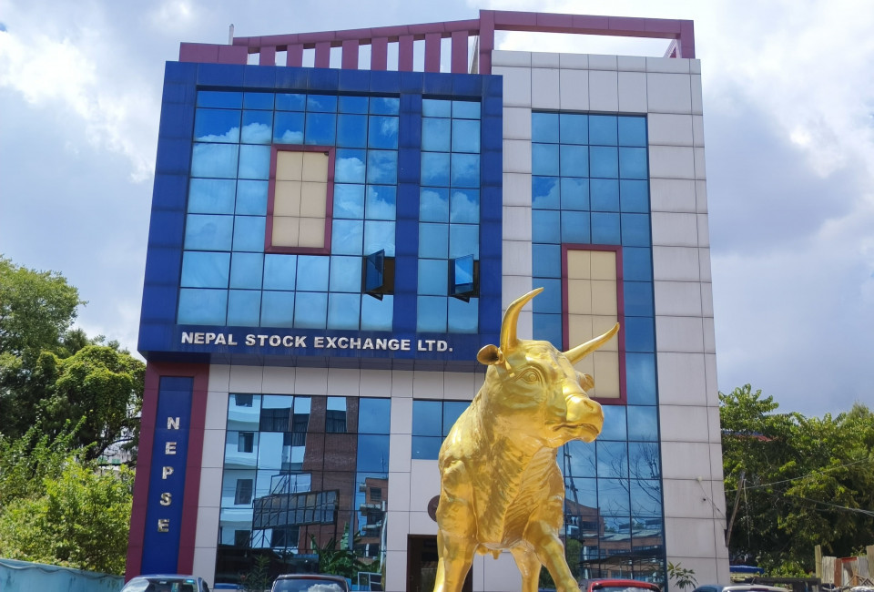 बुक बिल्डिङ्गमार्फत सेयर निष्कासन गर्न नेप्सेसँग ५ कम्पनीको सम्झौता