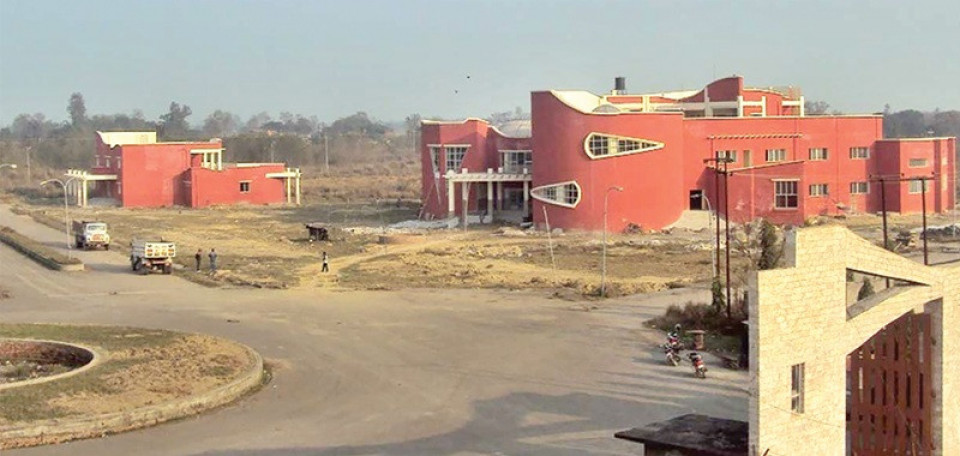 सेजमा भाडा नतिर्ने उद्योगमाथि  उद्योग मन्त्रीको एक्सन , एक साताभित्र बक्यौता नतिरे बिजुली–पानी काटिने
