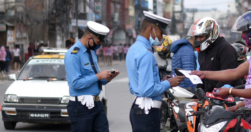 एक सातामै उपत्यकामा १३ हजार चालक कारबाहीमा, एक करोडभन्दा बढी राजस्व सङ्कलन