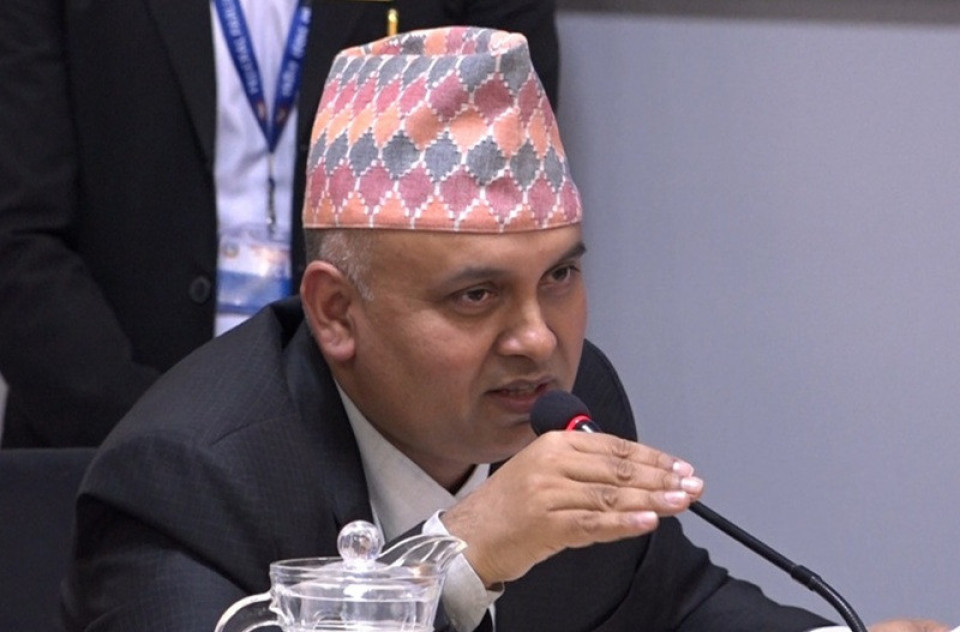 ‘पेट्रोलियम पदार्थको मूल्य घटाउन सम्भव छैन, राज्यले घाटा खाएर बिक्री गरिरहेको छ’