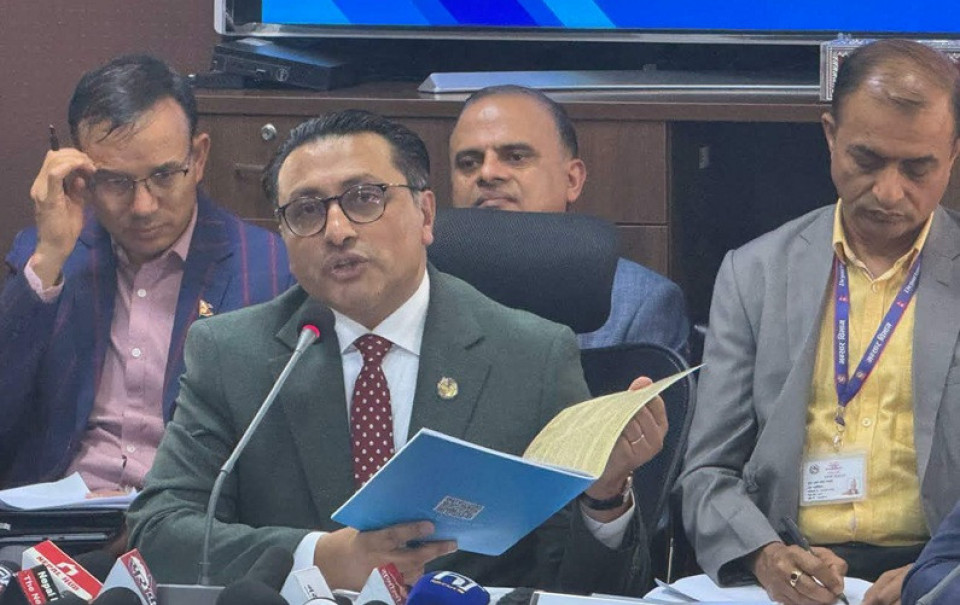 लगानीकर्ताको सुझावअनुसार नै पूँजीगत लाभकर बढाइएको हो, अब यो नै अन्तिम हुनेछ: अर्थमन्त्री वाग्ले